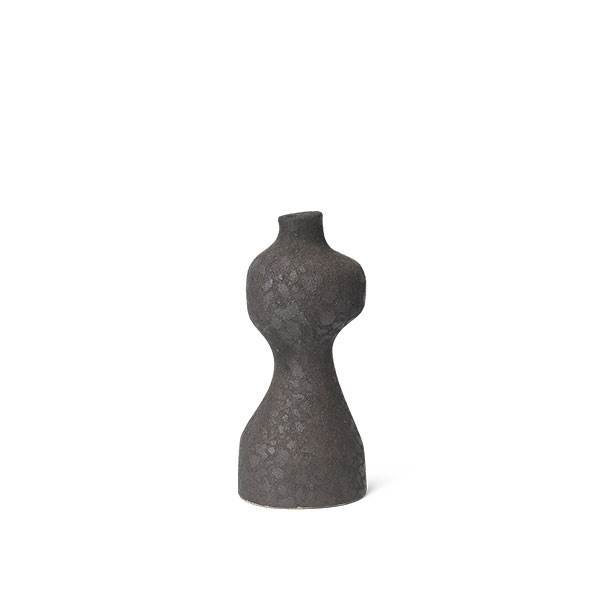 Ferm Living Yara vase medium - Rustic Iron — bryllupsgave fra Erling Christensen Møbler
